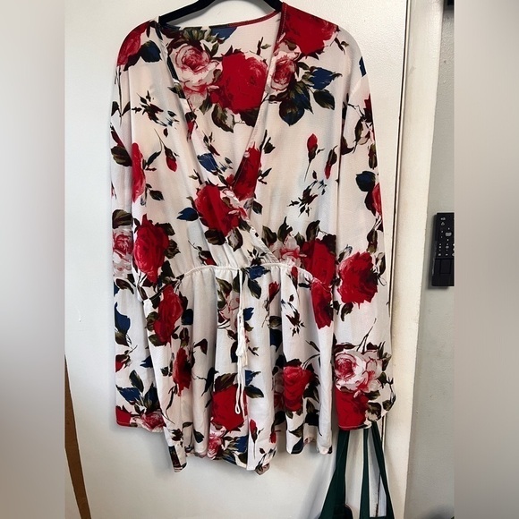 Floral romper playsuit jumpsuit - Picture 9 of 9